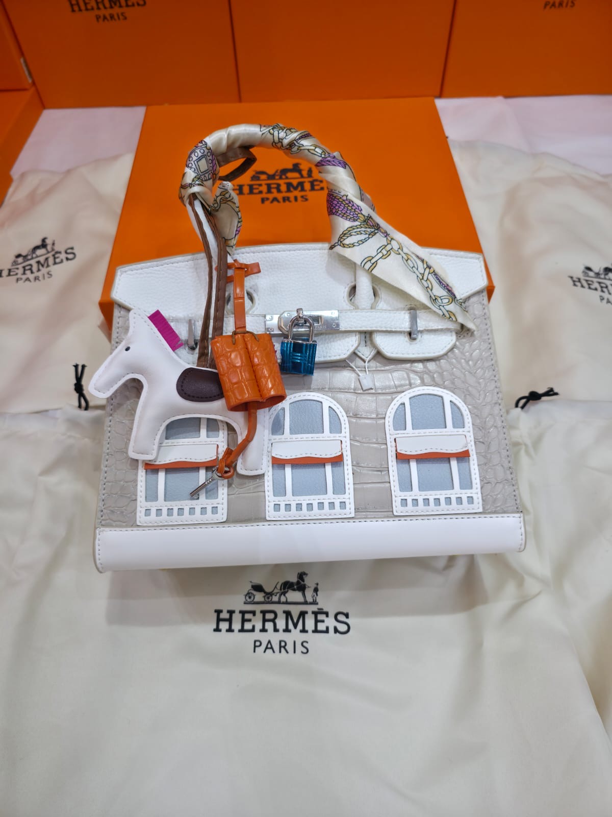 0d3465e2-23f5-4b21-b299-b0fff5418fe0