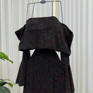 فستان باربي دانتيل بخامة استرتش مشجّرة اسود